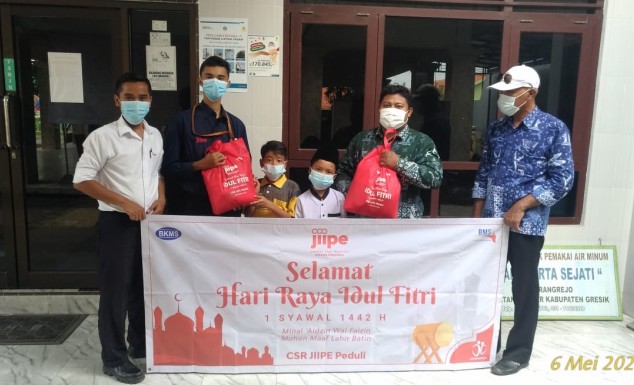 JIIPE berbagi cinta dihari yang Fitri, Bagikan Paket Lebaran Untuk Anak Yatim dan Dhuafa